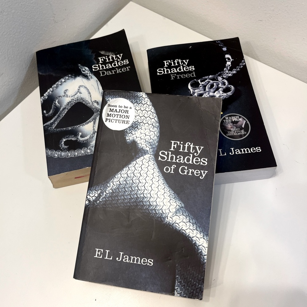 Indigo Fifty Shades Book Set - Black and Gray
